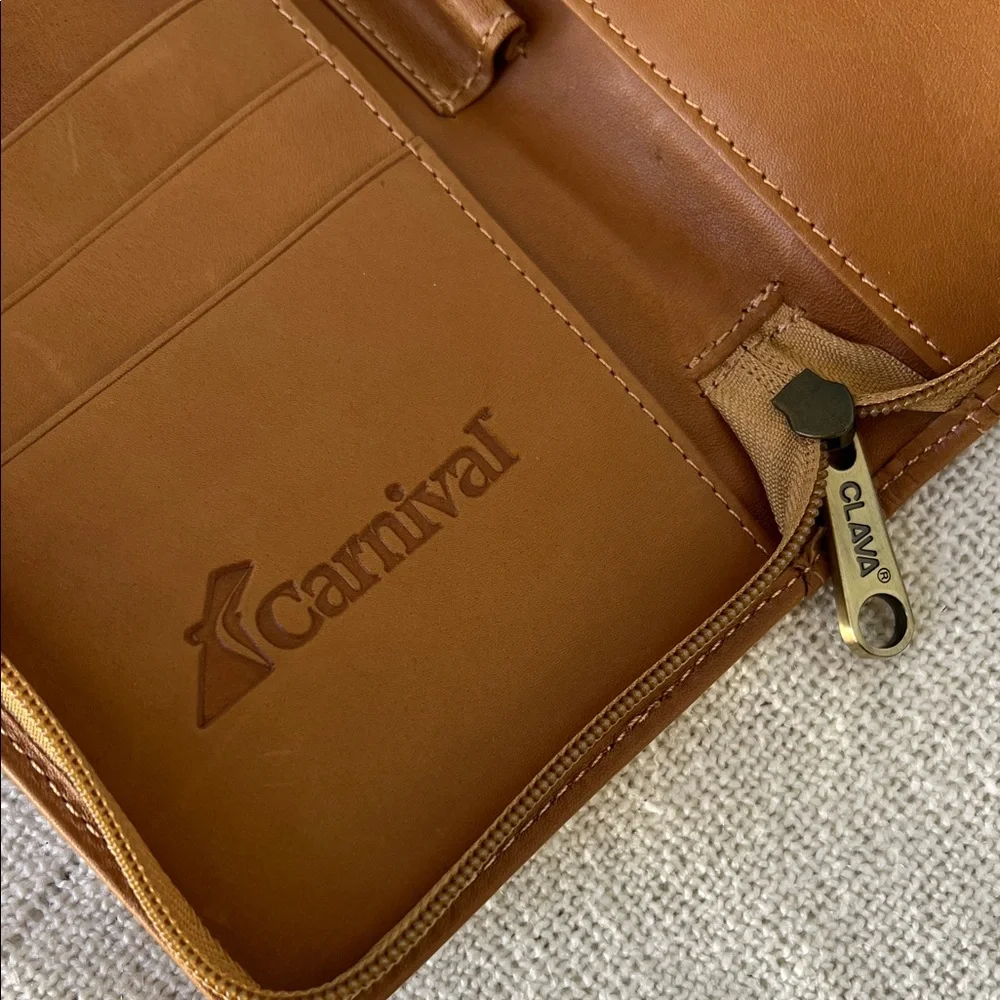 Classic Tan Leather Men's Wallet